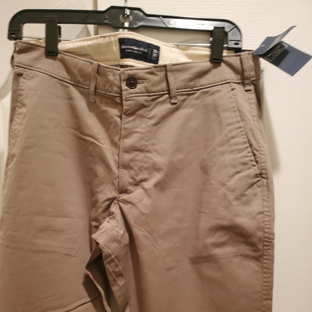 Abercrombie & Fitch KHAKI Athletic Skinny Chinos